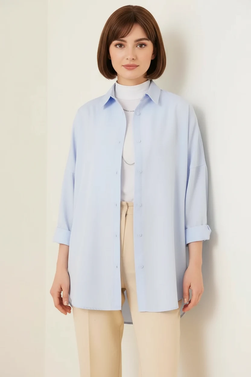  Kadın Katlanmış Kol Basic Oversize Pamuklu Açık Mavi Tesettür Gömlek 