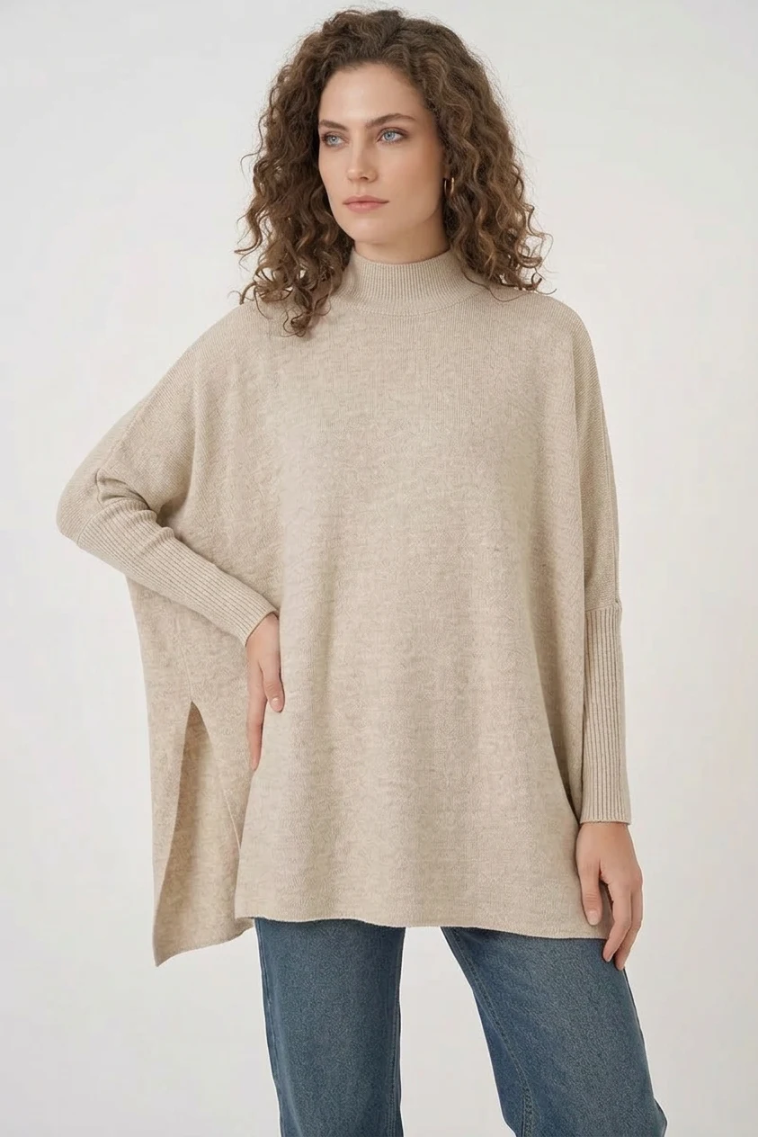  Kadın Balıkçı Yaka Oversize Yandan Yırtmaçlı Triko Bej Panço Kazak 