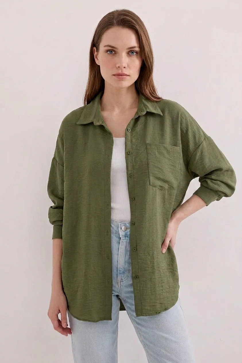  Kadın Oversize Kesim Tek Cepli Viskon Haki Gömlek 