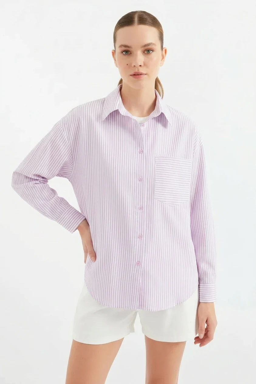  Kadın Tek Cepli Oversize Kesim Çizgili Pamuklu Pembe Gömlek 
