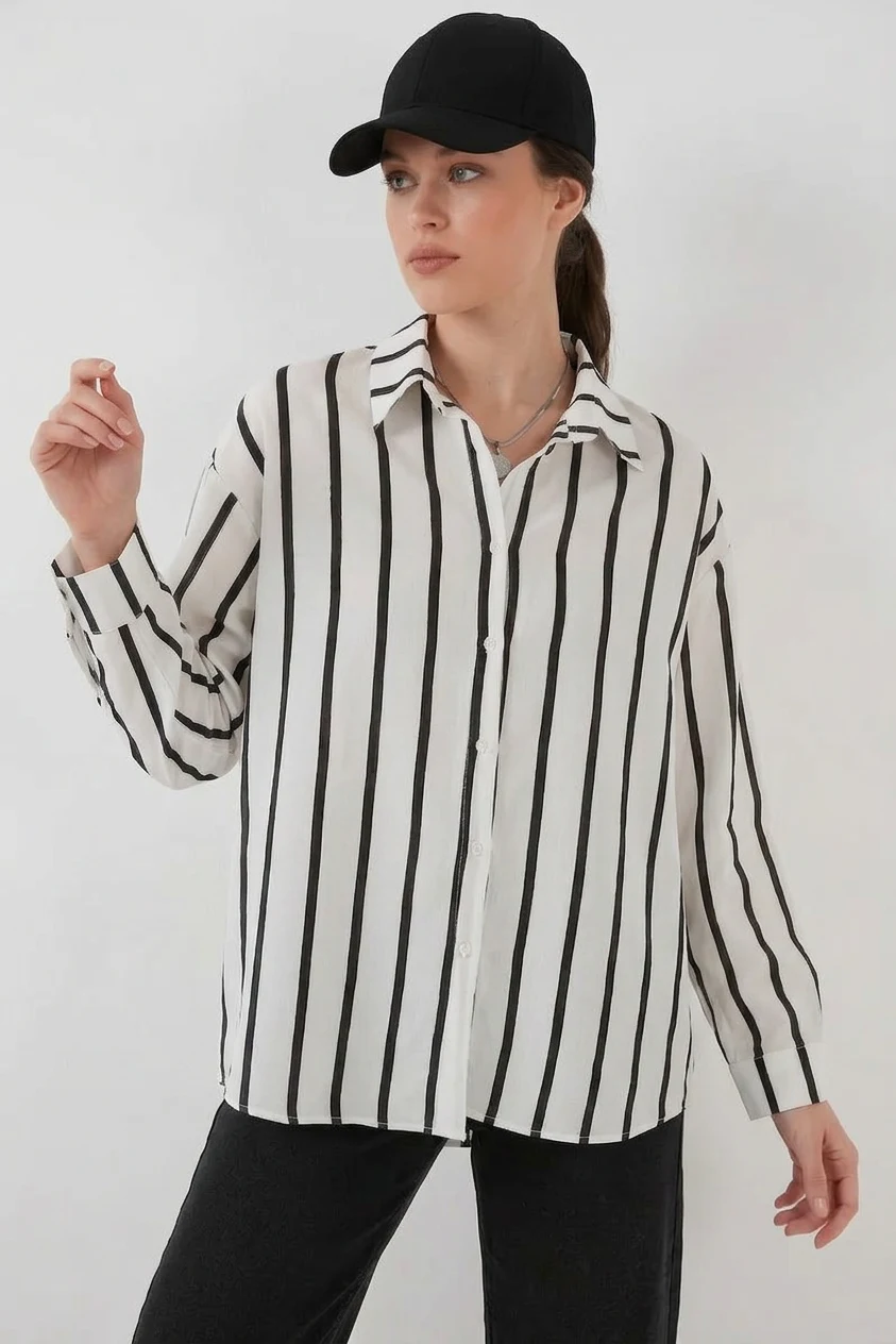  Kadın Basic Oversize Çizgili Siyah Beyaz Gömlek 