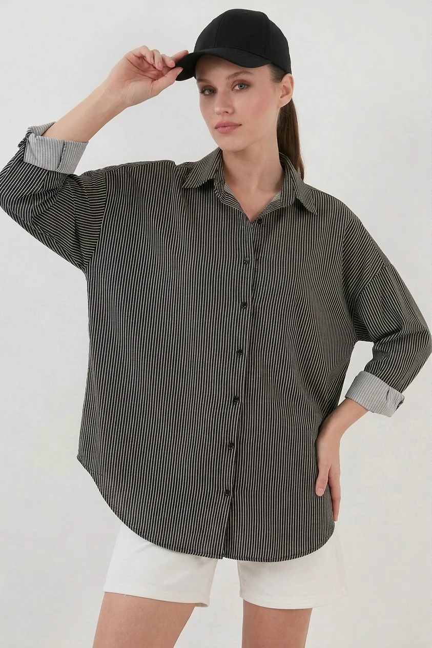  Kadın Oversize Çizgili Viskon Siyah Gömlek 