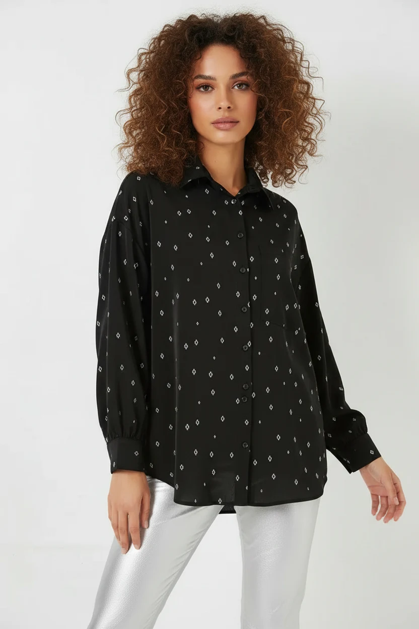  Kadın Oversize Desenli Siyah Gümüş Gömlek 