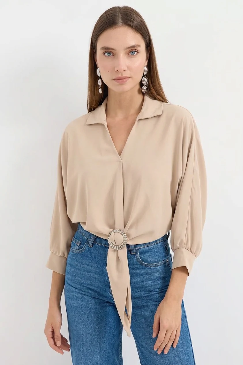  Kadın Gömlek Yaka Belden Bağlamalı Oversize Dökümlü Bej Bluz 
