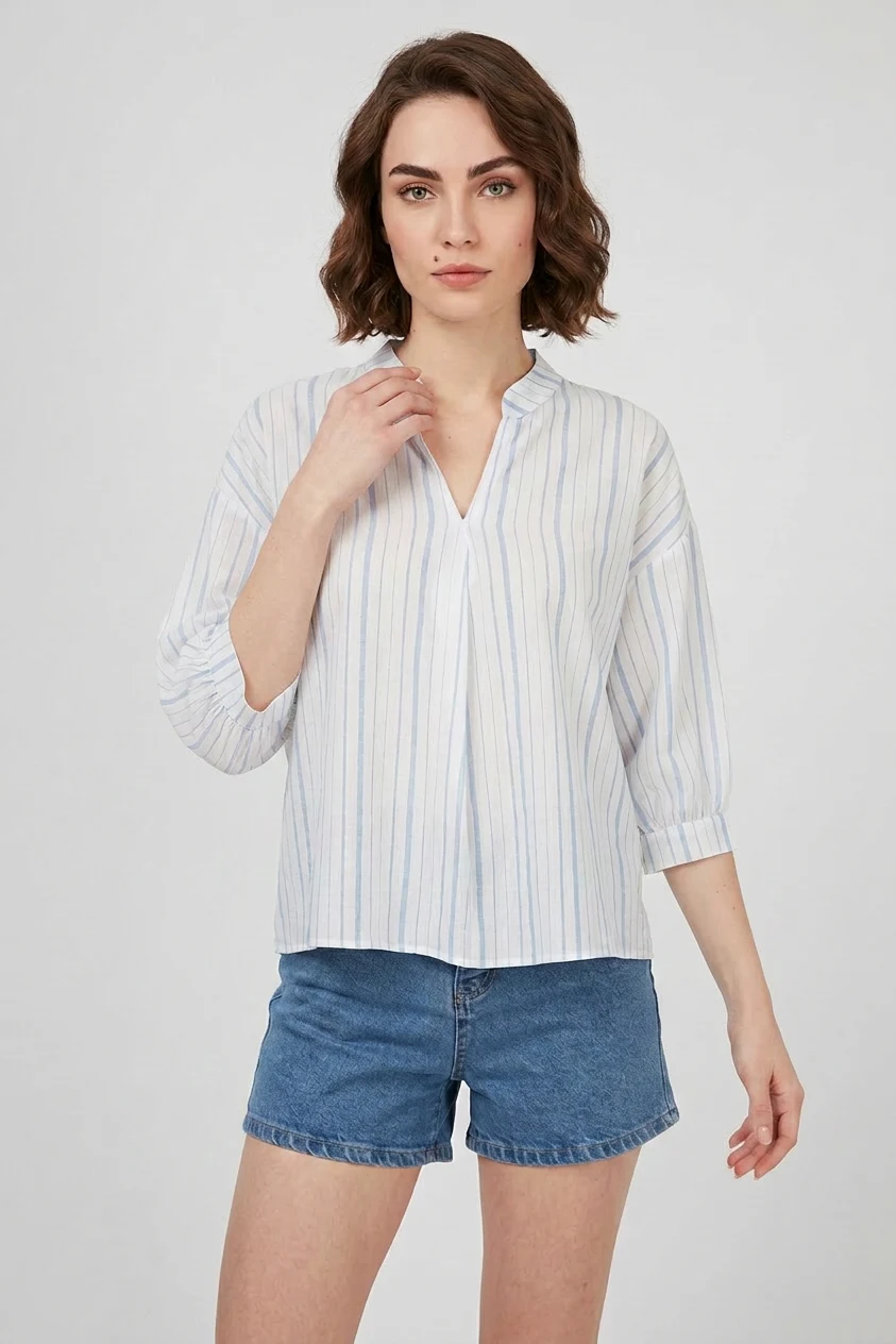  Kadın V Yaka Oversize Çizgili Viskon Açık Mavi Bluz 