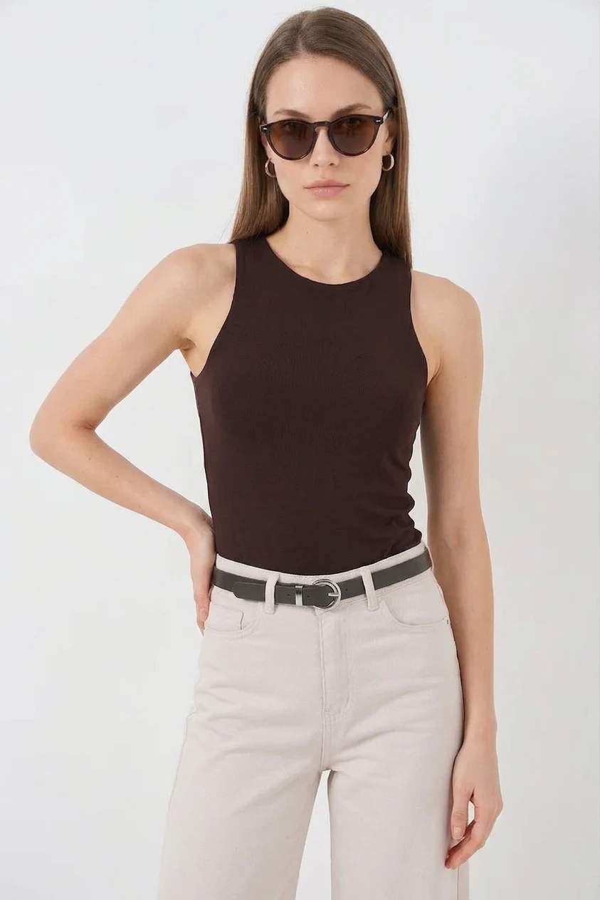  Kadın Halter Yaka Kahverengi Body 