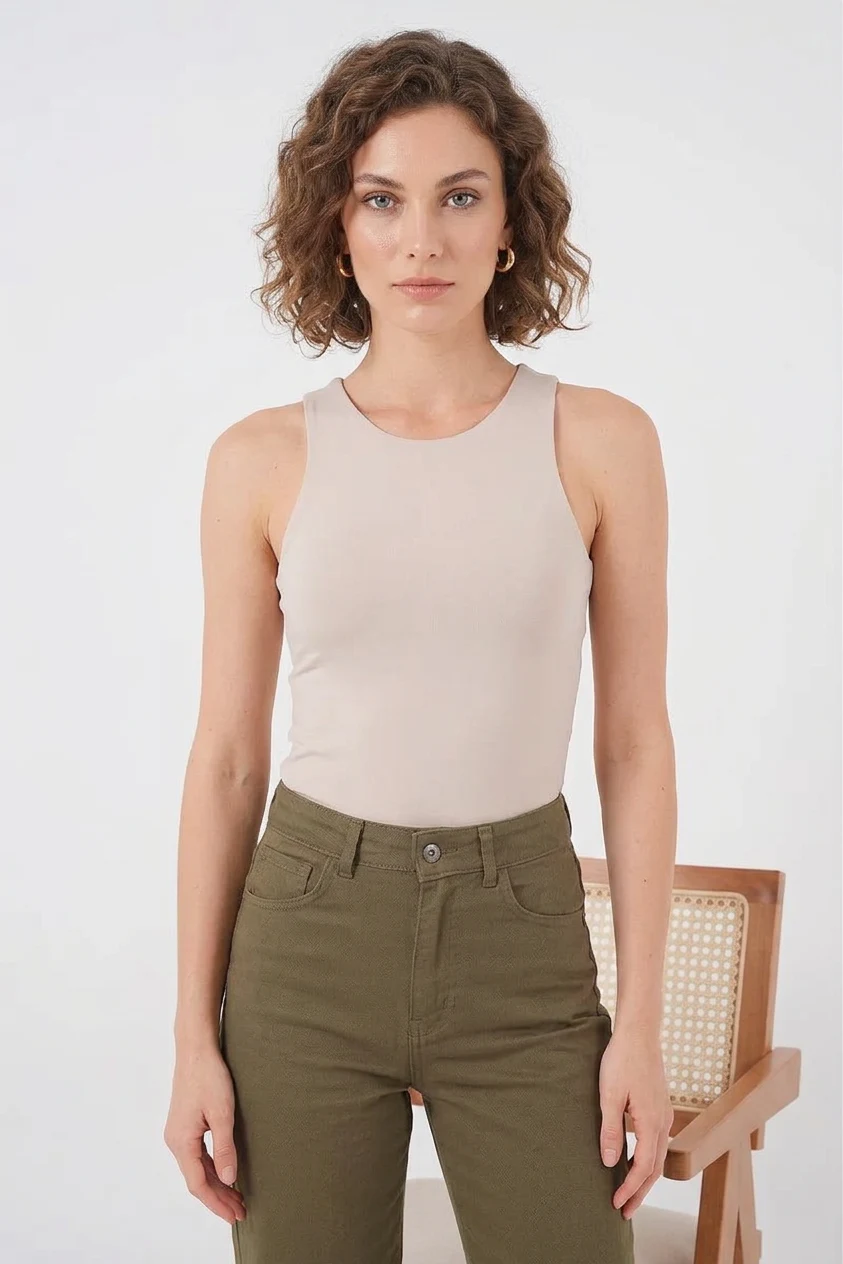  Kadın Halter Yaka Bej Body 